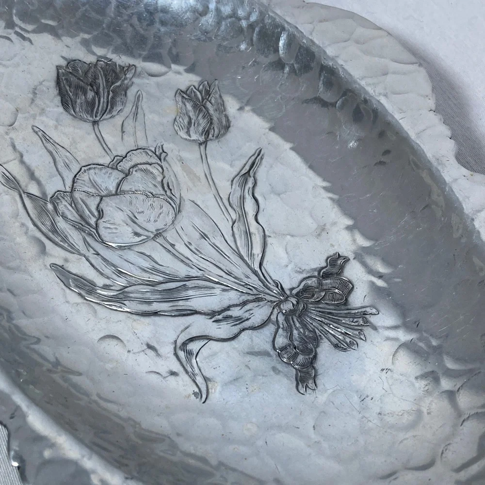 Vintage Rodney Kent Hammered Aluminum Tulip Tray 406 Hand Wrought Creations